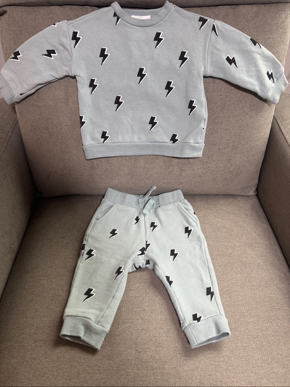 Miles the Label - Lightning Bolt Matching Sweatshirt & Jogger Set - dusty blue